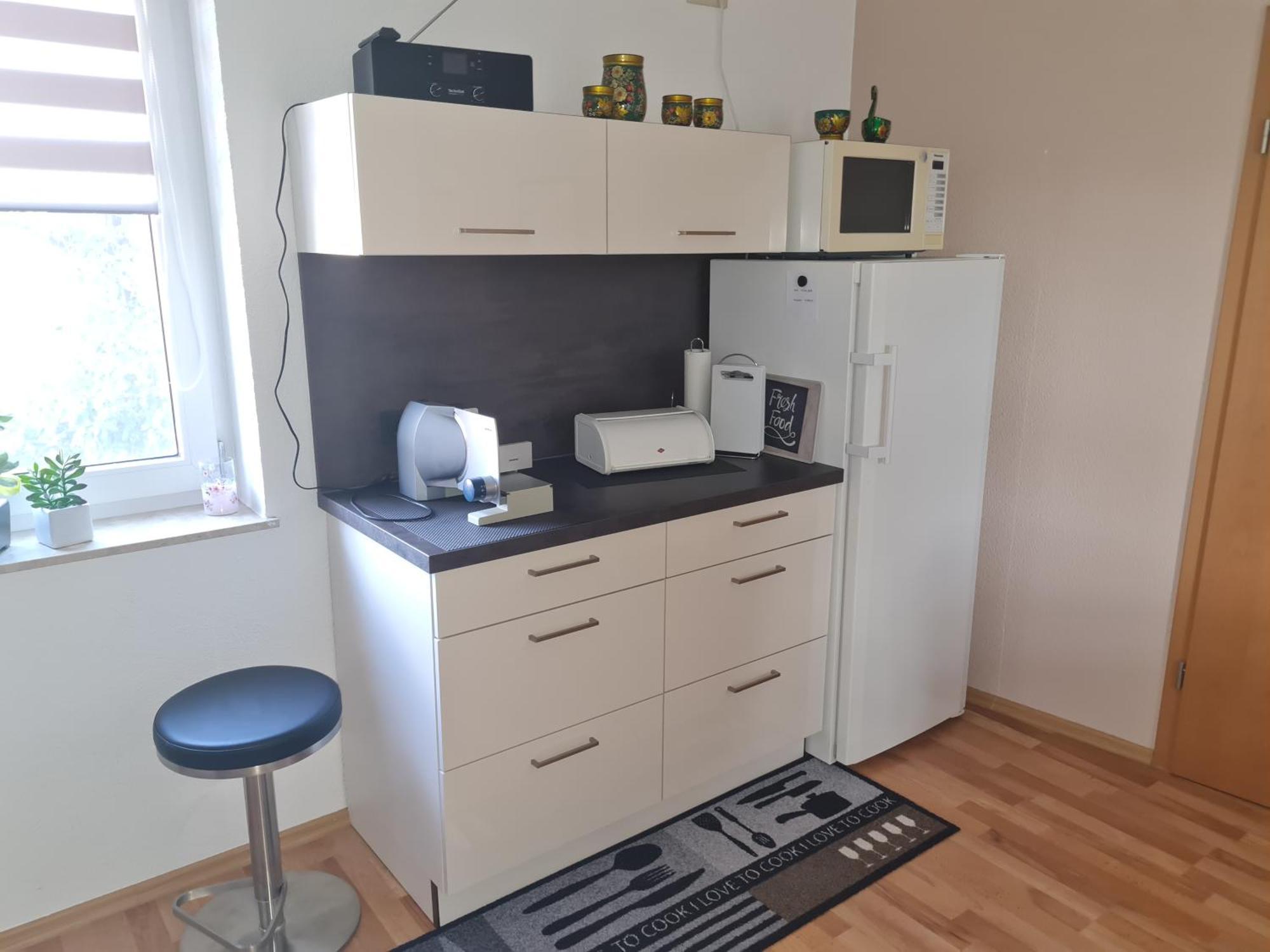 Modernisierte Wohnung, Zentral Gelegen In Historischer Altstadt Mucheln